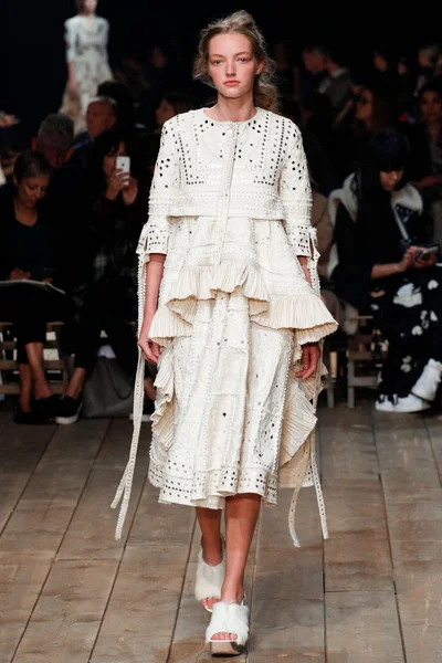 Look 22